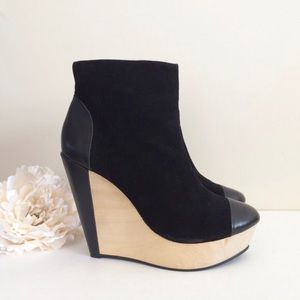 Messeca Black Leather Wood Ankle Boots Booties 8.5